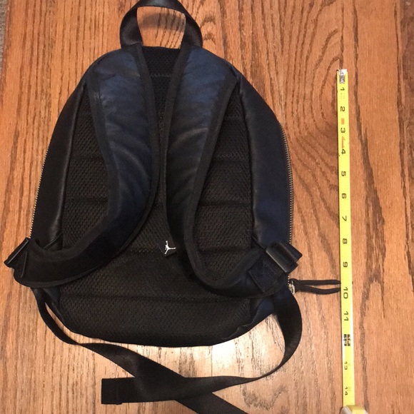 Small backpack - Picture 2 of 5